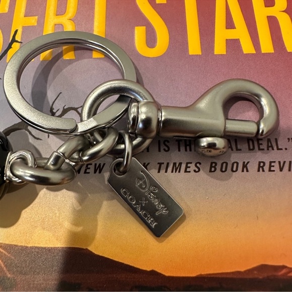 DISNEY X COACH DISNEY PRINCESS SNOW WHITE BEAR BAG CHARM KEYCHAIN NWOT - Picture 5 of 7